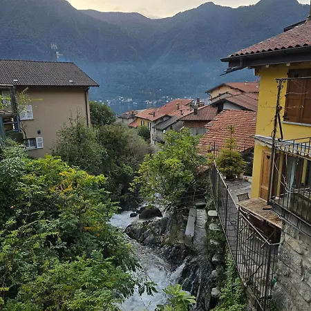 펜션 Le Allegre Comari Di Nesso, Casa E Benessere 네소