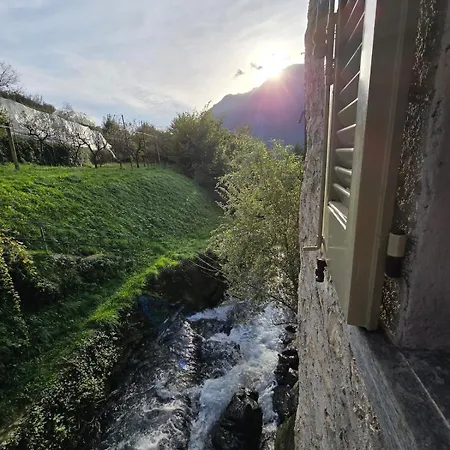 Dom wakacyjny Le Allegre Comari Di Nesso, Casa E Benessere